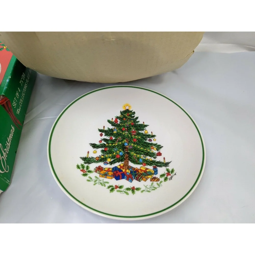 Christmas Tree Gifts Plate 7.5 Inch Lot‎ of 4 Artmark 1986